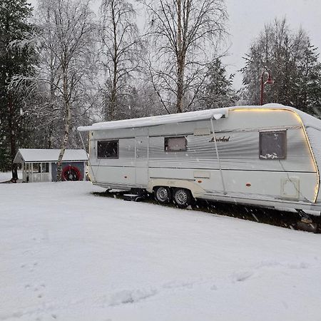 Вилла Elves Cabin Wagon Рованиеми Экстерьер фото